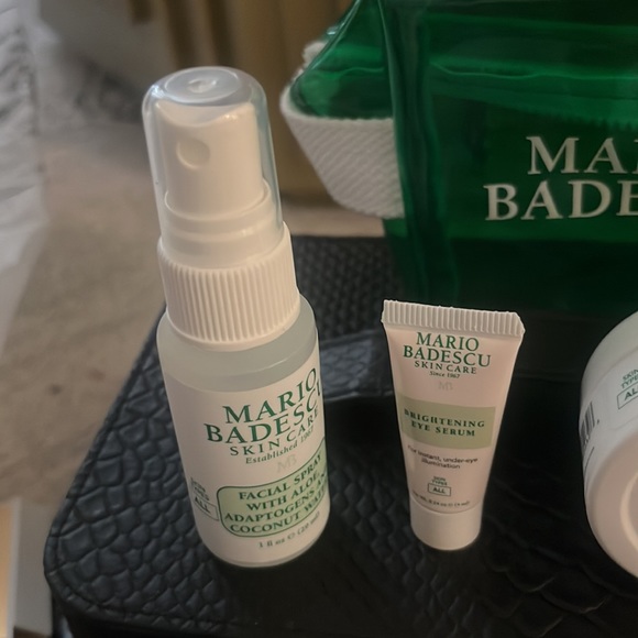 New Mario Badescu Skin Care Bag with 4 products - Picture 2 of 4